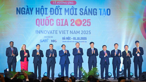 Tiếp tục đẩy mạnh ứng dụng AI, 'siêu cảng' Việt Nam SuperPort™ của T&T Group gây ấn tượng mạnh tại VIIE 2025